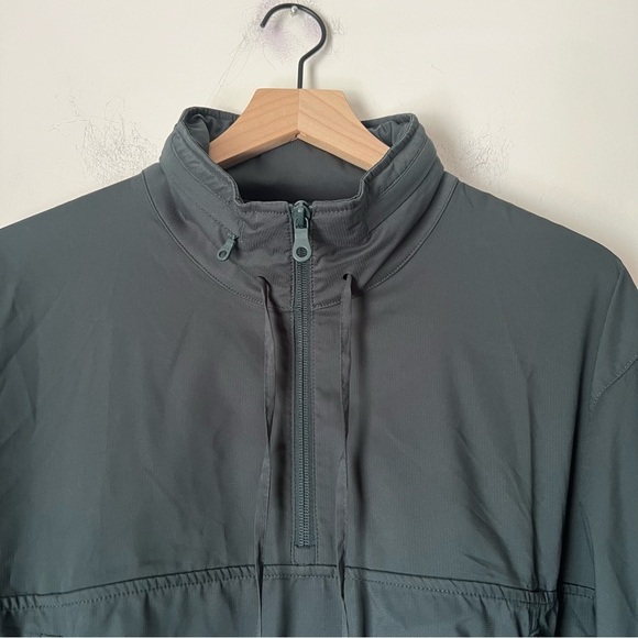 girlfriend collective Hummingbird Half Zip Windbreaker Jacket Moss Green - Picture 5 of 15